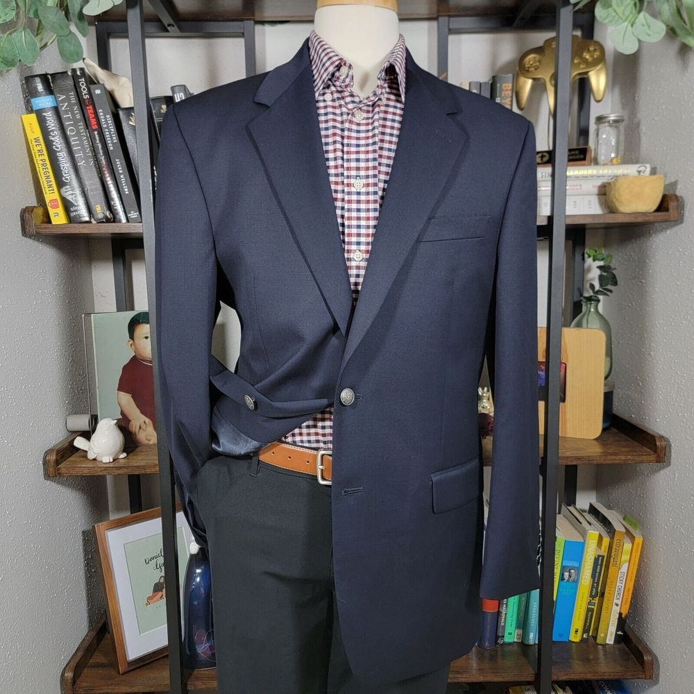 Izod Men's Sport Coat Blazer Two Silver Buttons Solid Navy Twill‎ Wool Size 42L